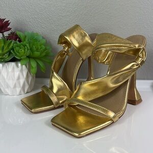 Lemonade Heel Gold Metallic Square Toe High Heel Sandals Women's Size 6 Stacie